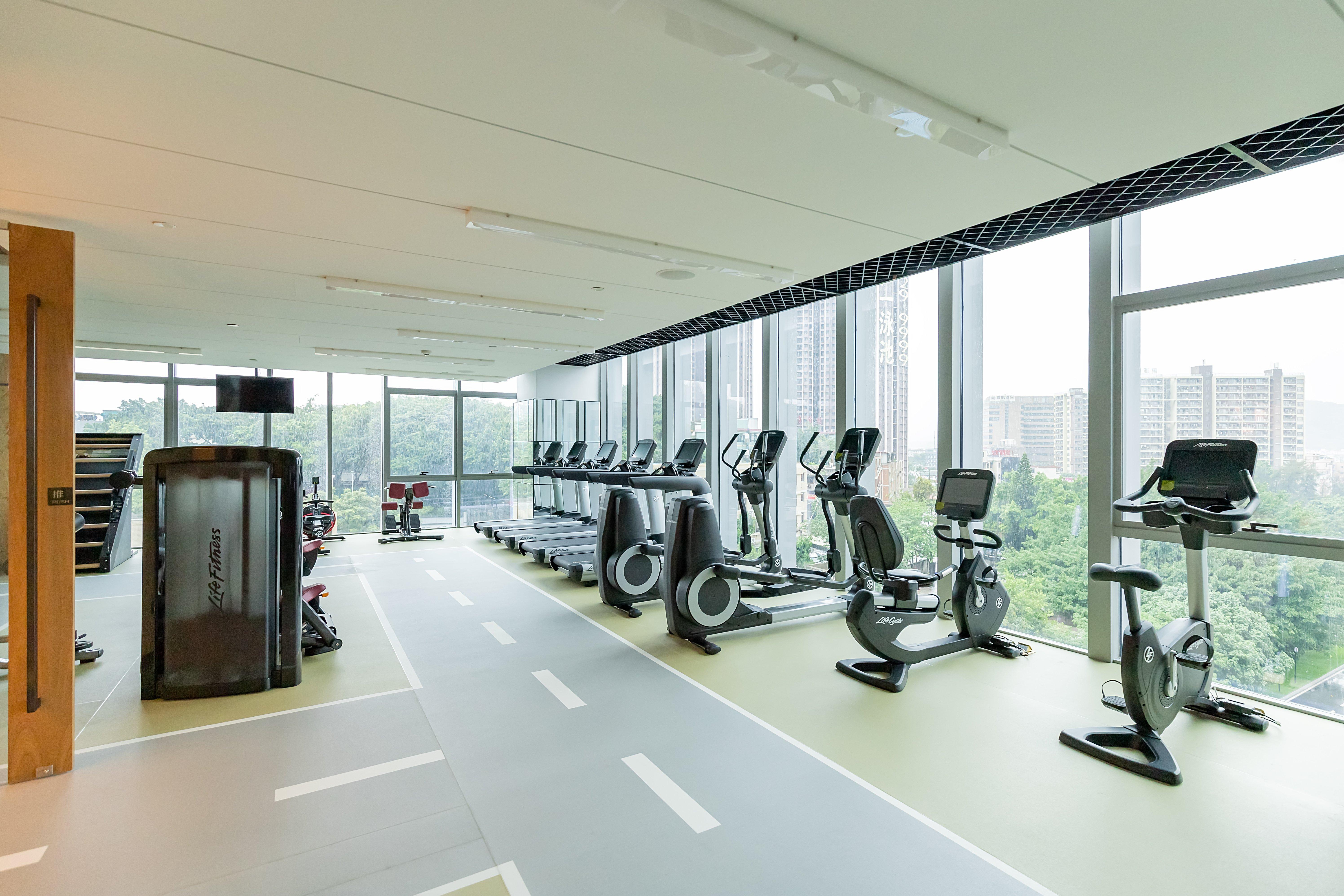 Holiday Inn Guangzhou South Lake Hotel - Ideal For Business & Leisure Exteriör bild