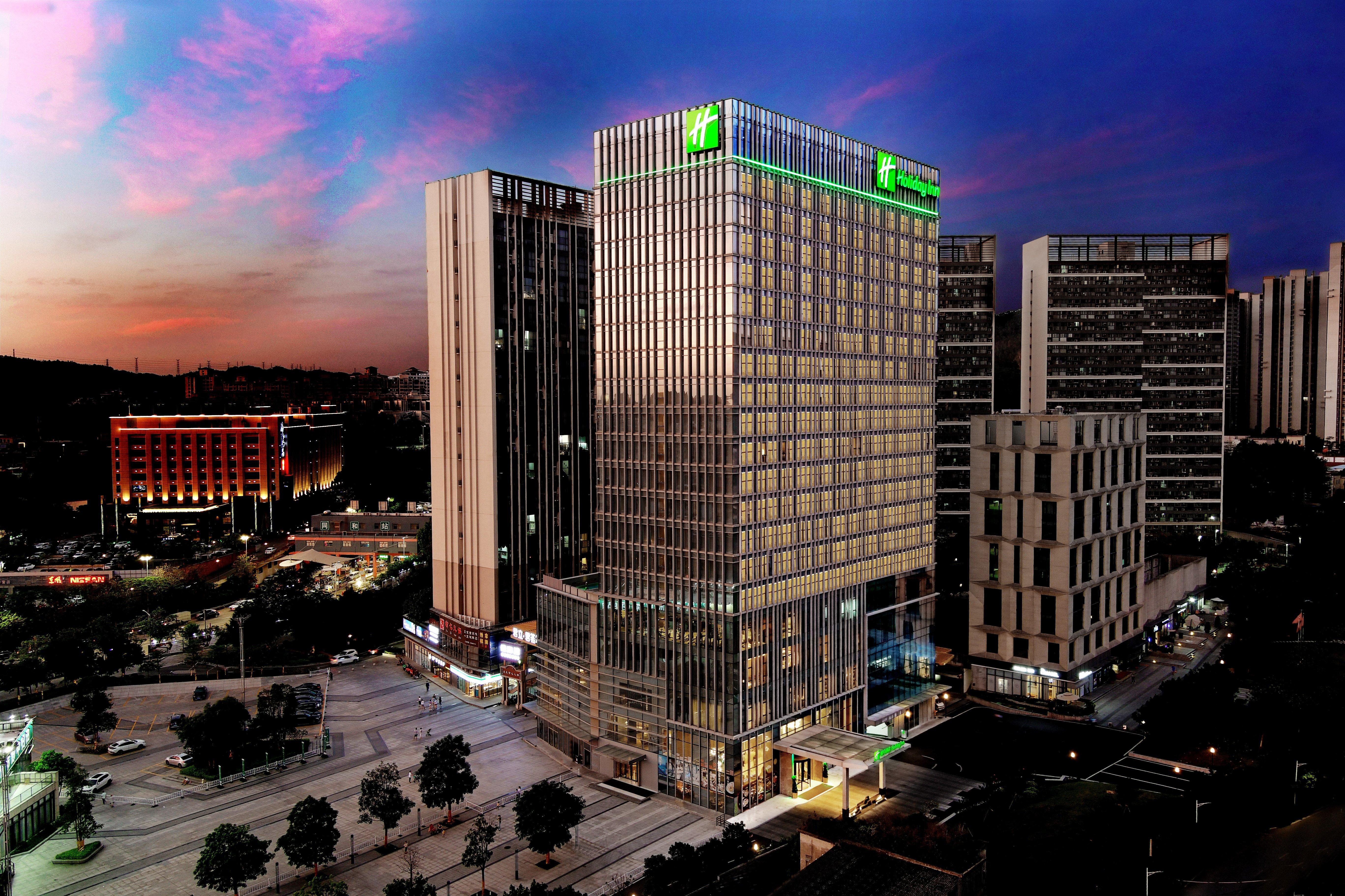 Holiday Inn Guangzhou South Lake Hotel - Ideal For Business & Leisure Exteriör bild