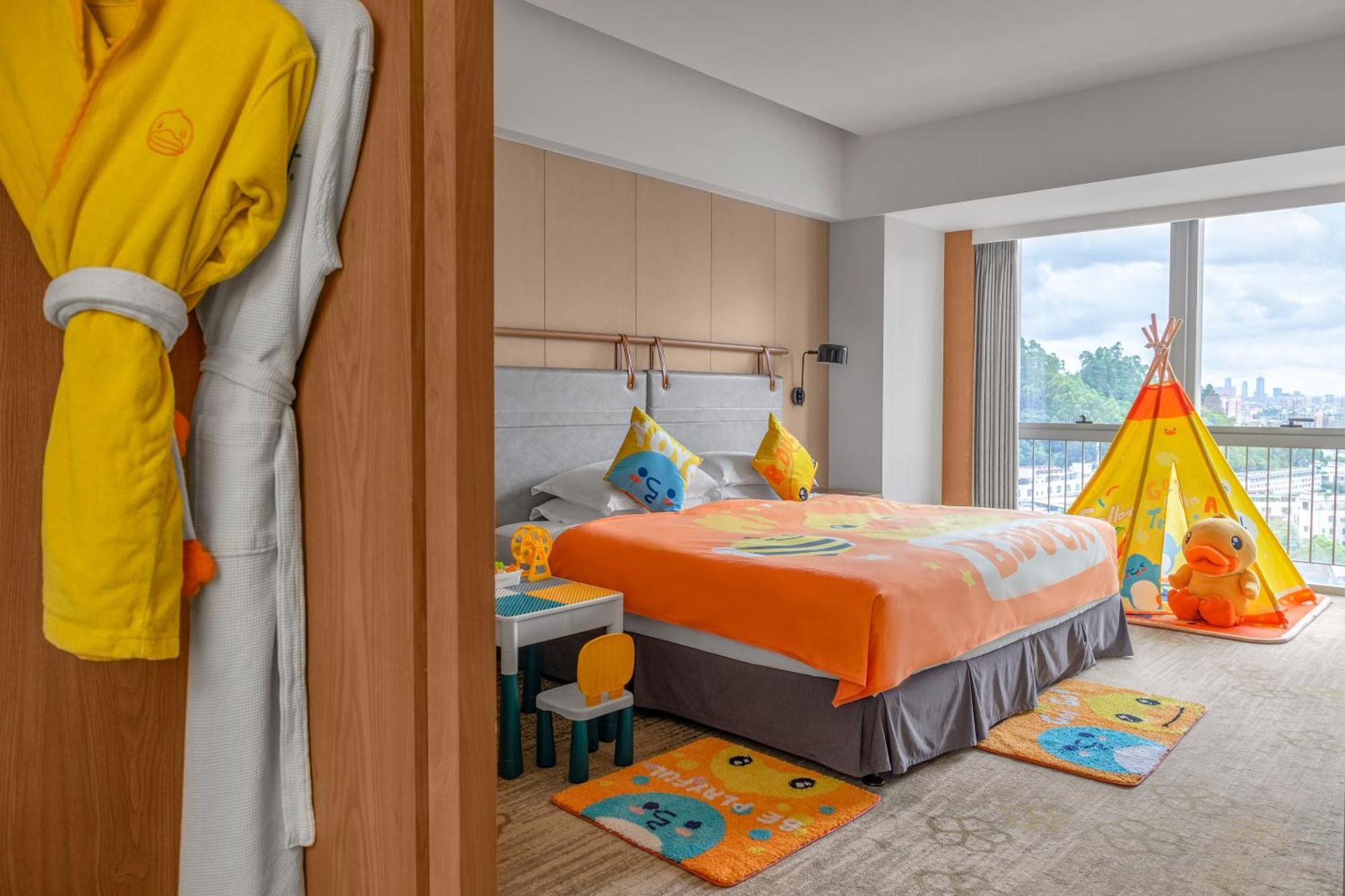 Holiday Inn Guangzhou South Lake Hotel - Ideal For Business & Leisure Exteriör bild