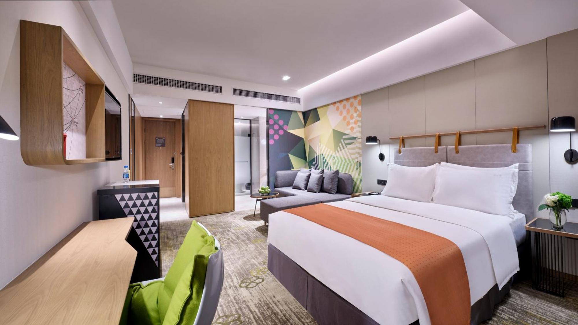 Holiday Inn Guangzhou South Lake Hotel - Ideal For Business & Leisure Exteriör bild